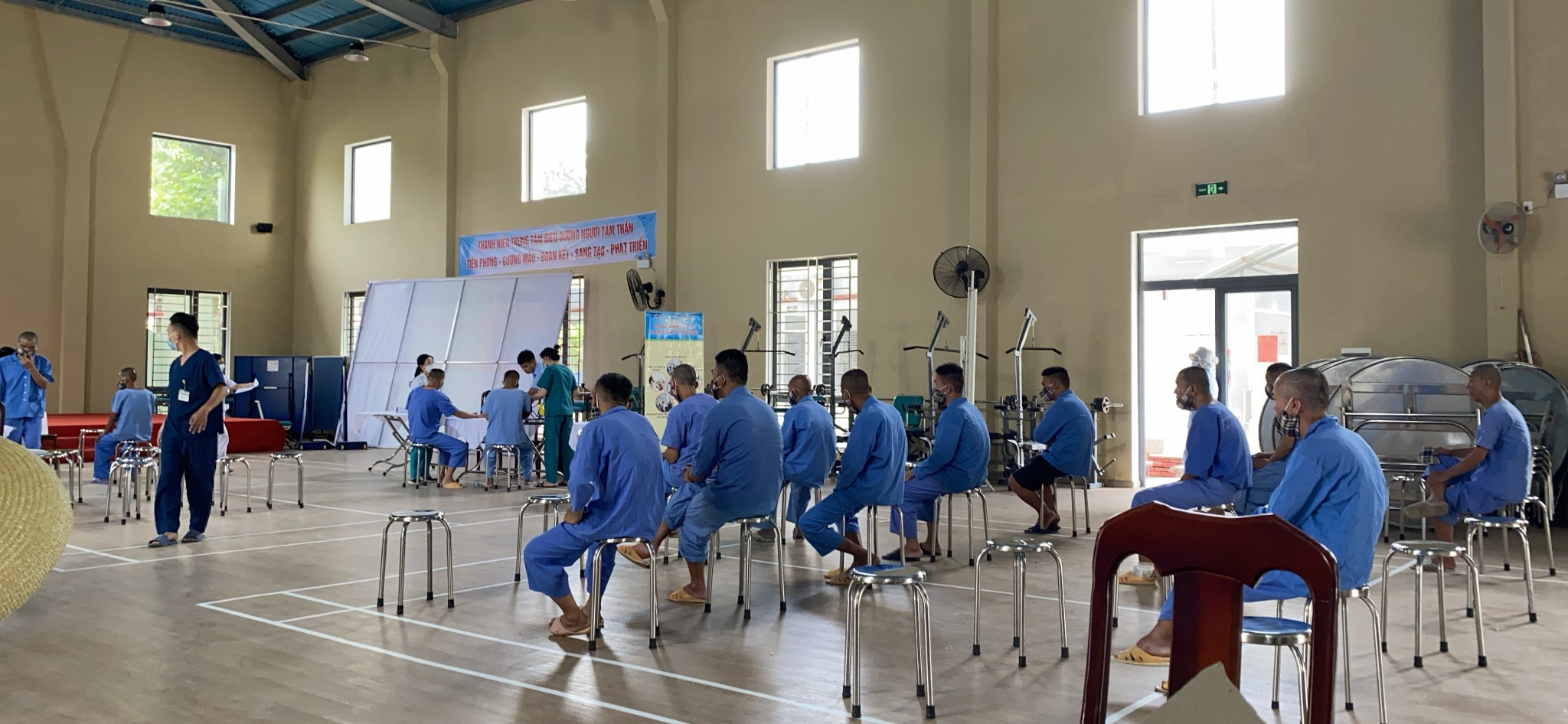 Hình nhỏ