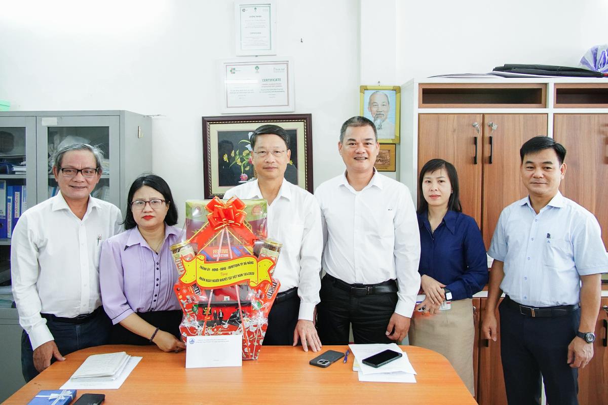Hình nhỏ