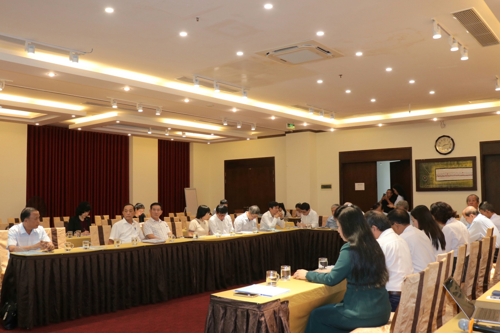 Liên hiệp các Hội Khoa học và Kỹ thuật thành phố phối hợp Hội Luật gia thành phố tập huấn triển khai Nghị quyết 72-NQ/TW về bảo vệ, chăm sóc và nâng cao sức khỏe Nhân dân